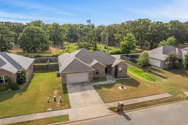579 Crepe Myrtle Loop, Cabot, AR 72023
