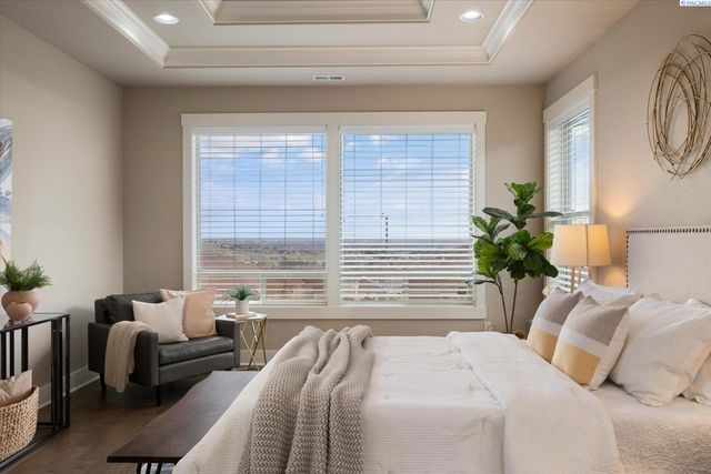 1658 Sorrento Lane, Richland, WA 99352