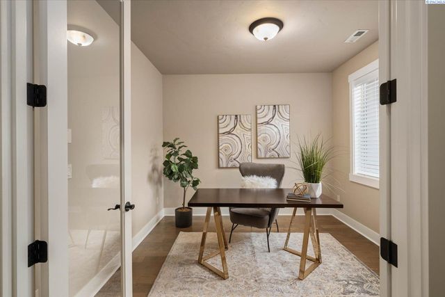 1658 Sorrento Lane, Richland, WA 99352