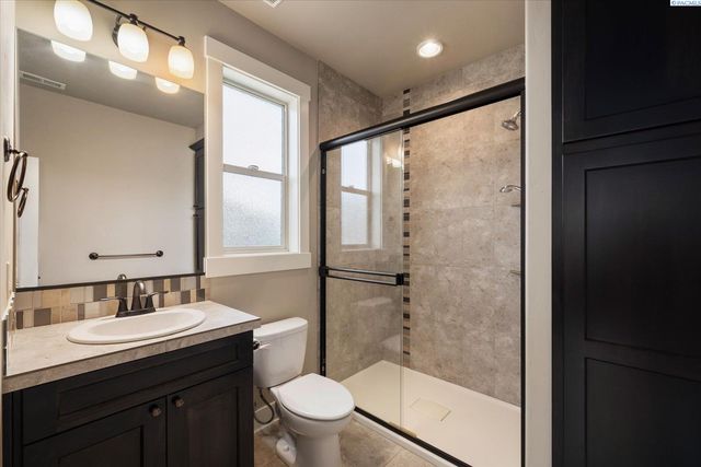 1658 Sorrento Lane, Richland, WA 99352