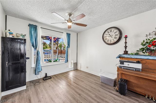 6833 High Bluff Way, Las Vegas, NV 89108
