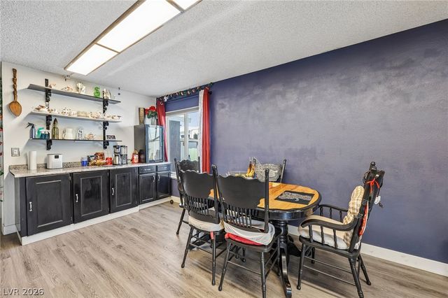 6833 High Bluff Way, Las Vegas, NV 89108