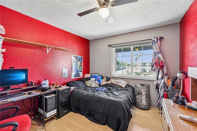 6833 High Bluff Way, Las Vegas, NV 89108