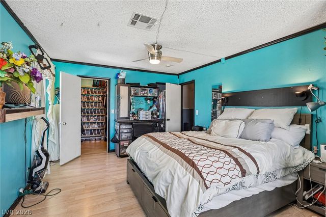 6833 High Bluff Way, Las Vegas, NV 89108