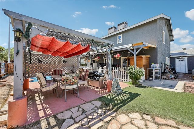6833 High Bluff Way, Las Vegas, NV 89108