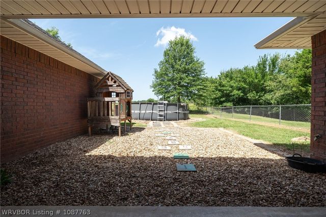 27071 Hayes Lane, Shady Point, OK 74956