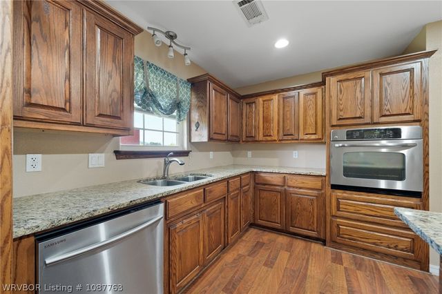 27071 Hayes Lane, Shady Point, OK 74956