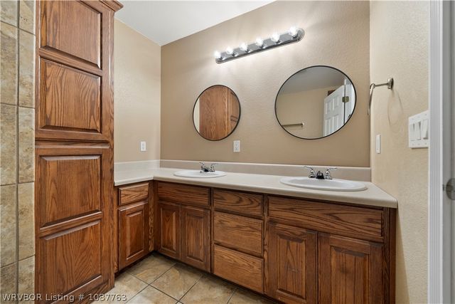 27071 Hayes Lane, Shady Point, OK 74956