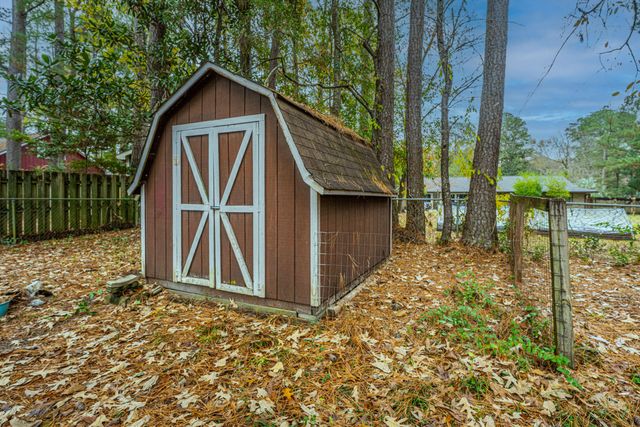 106 Blake Drive, Summerville, SC 29485