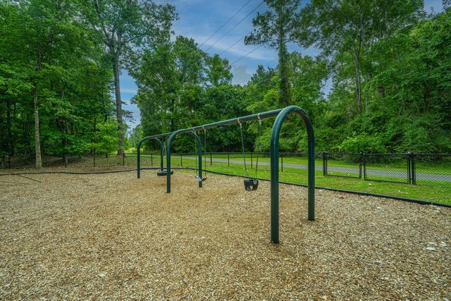 106 Blake Drive, Summerville, SC 29485