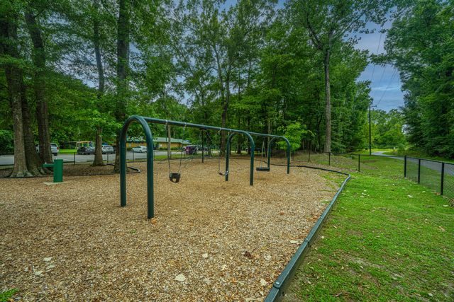 106 Blake Drive, Summerville, SC 29485