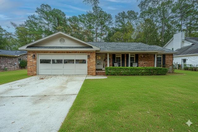 106 Blake Drive, Summerville, SC 29485