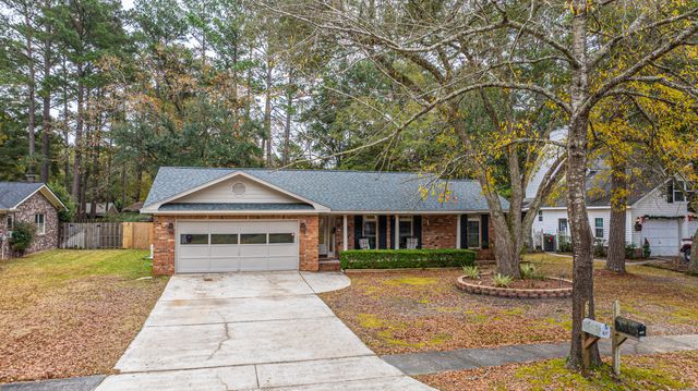 106 Blake Drive, Summerville, SC 29485