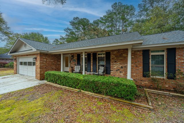 106 Blake Drive, Summerville, SC 29485