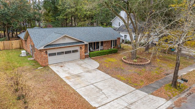 106 Blake Drive, Summerville, SC 29485