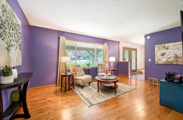 17160 Sunrise Avenue SW, Prior Lake, MN 55372