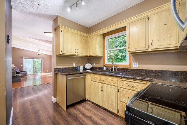 17160 Sunrise Avenue SW, Prior Lake, MN 55372