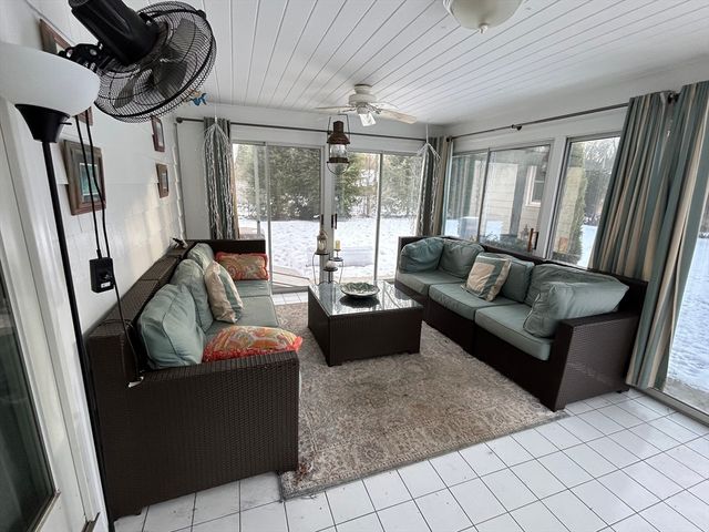 58 Shady Side Dr, Longmeadow, MA 01106