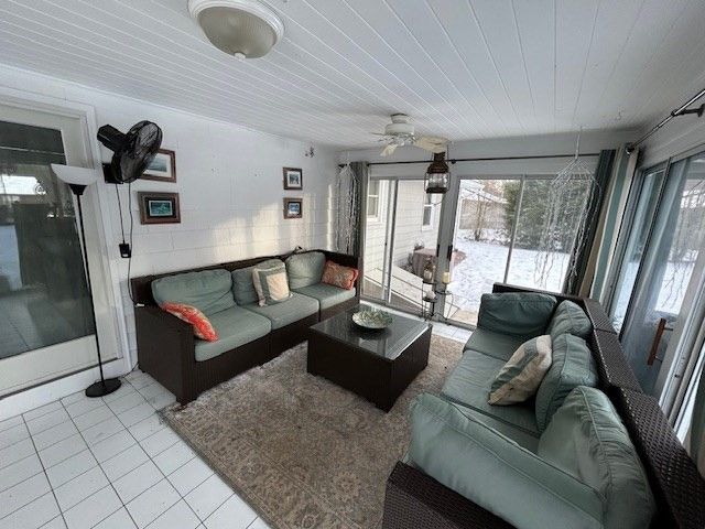 58 Shady Side Dr, Longmeadow, MA 01106