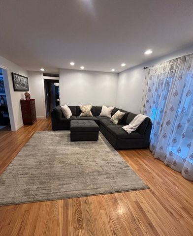 58 Shady Side Dr, Longmeadow, MA 01106