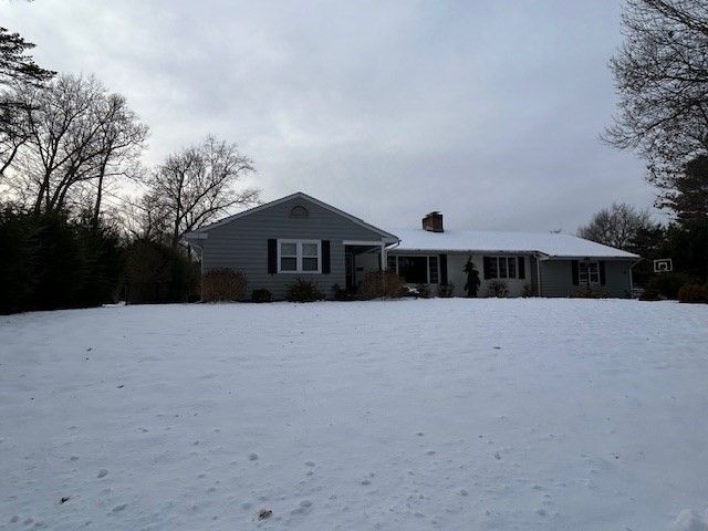 58 Shady Side Dr, Longmeadow, MA 01106