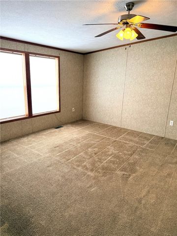 212 Rustic Ridge Ln, Summit Twp, PA 16002