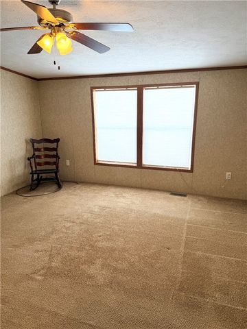 212 Rustic Ridge Ln, Summit Twp, PA 16002