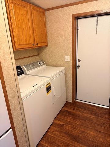 212 Rustic Ridge Ln, Summit Twp, PA 16002