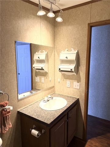 212 Rustic Ridge Ln, Summit Twp, PA 16002