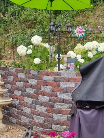 212 Rustic Ridge Ln, Summit Twp, PA 16002