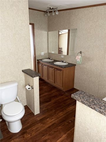 212 Rustic Ridge Ln, Summit Twp, PA 16002