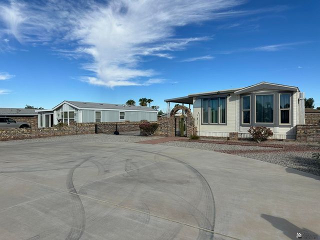 12606 E 45 St, Yuma, AZ 85367