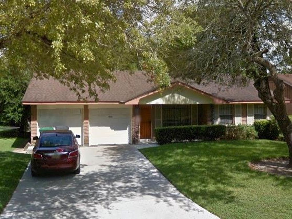 5607 Greylog Drive, Houston, TX 77048