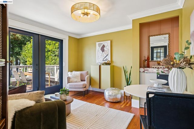 5335 El Camile Ave, Oakland, CA 94619