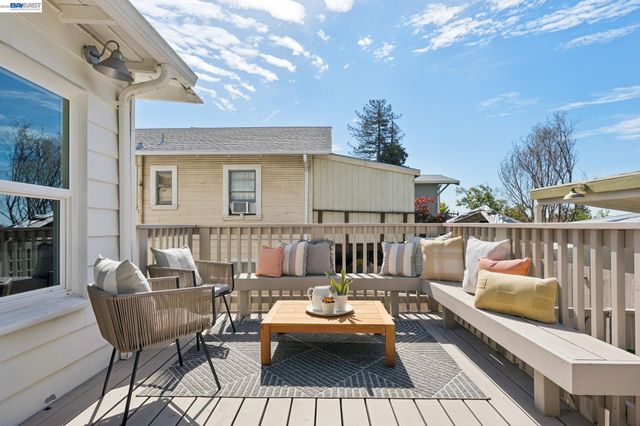 5335 El Camile Ave, Oakland, CA 94619