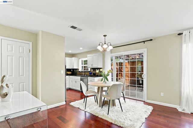 2158 Capitol Park Ct, San Jose, CA 95132