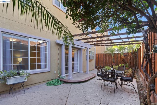 2158 Capitol Park Ct, San Jose, CA 95132