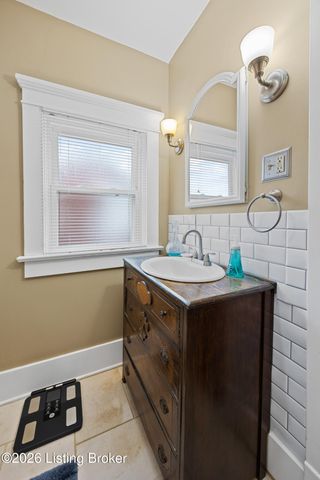 1875 Rutherford Ave, Louisville, KY 40205