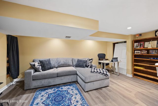 1875 Rutherford Ave, Louisville, KY 40205