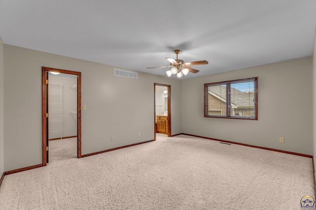 2405 SE Saturn DR, Topeka, KS 66605