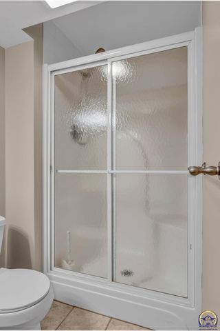 2405 SE Saturn DR, Topeka, KS 66605