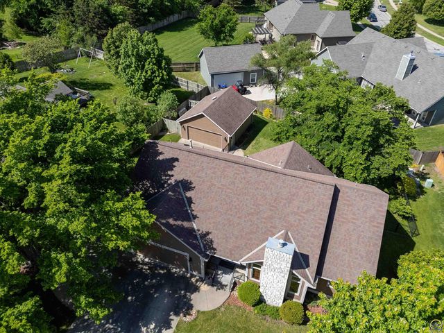 2405 SE Saturn DR, Topeka, KS 66605