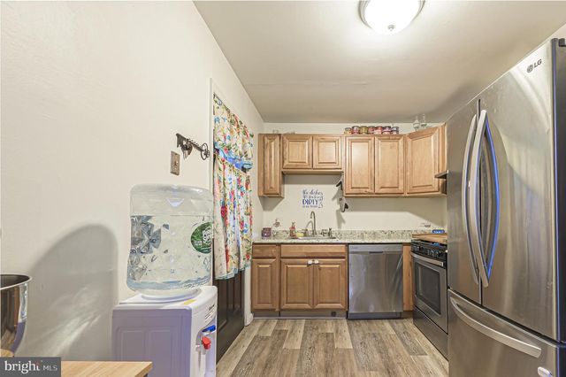 105 DELWYN LN, Williamstown, NJ 08094