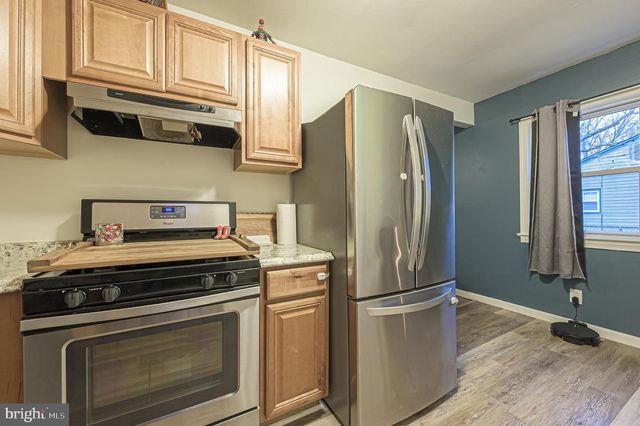 105 DELWYN LN, Williamstown, NJ 08094