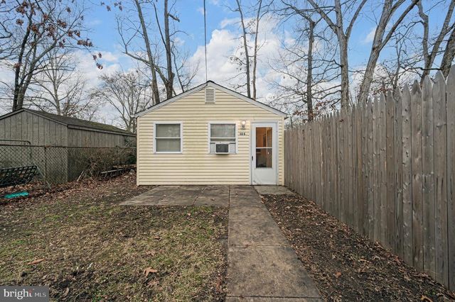 105 DELWYN LN, Williamstown, NJ 08094