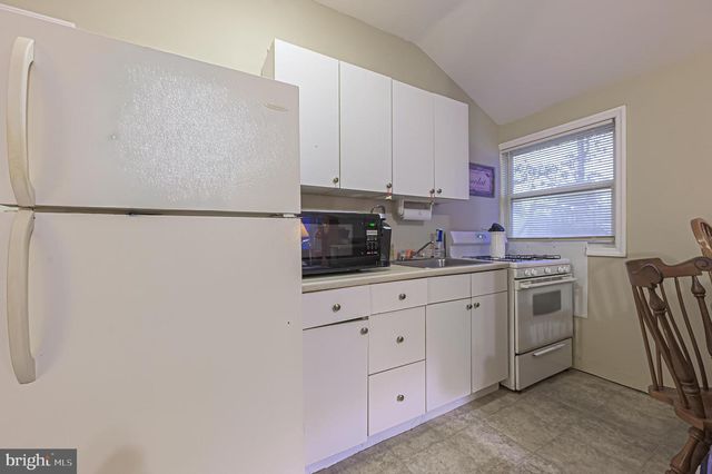 105 DELWYN LN, Williamstown, NJ 08094