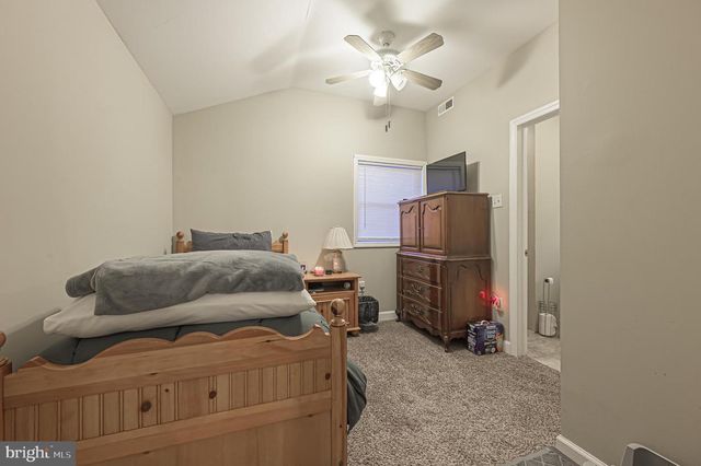 105 DELWYN LN, Williamstown, NJ 08094