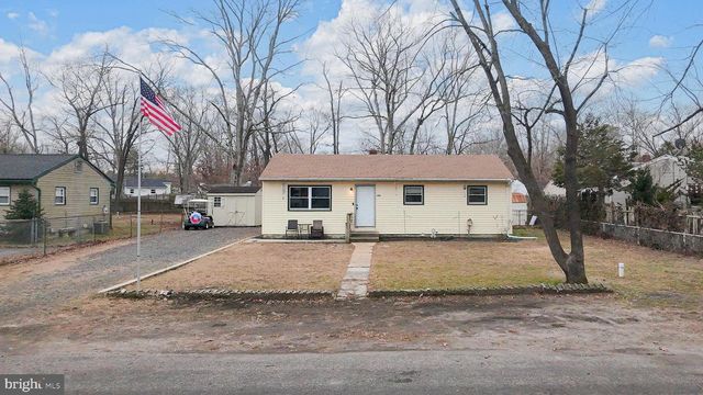 105 DELWYN LN, Williamstown, NJ 08094