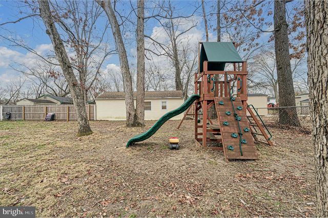 105 DELWYN LN, Williamstown, NJ 08094