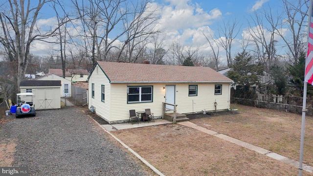 105 DELWYN LN, Williamstown, NJ 08094